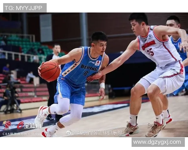 南京篮球队在锦标赛积分榜上以90分稳居第一名展现强劲实力 南京篮球队在锦标赛积分榜上以90分稳居第一名展现强劲实力